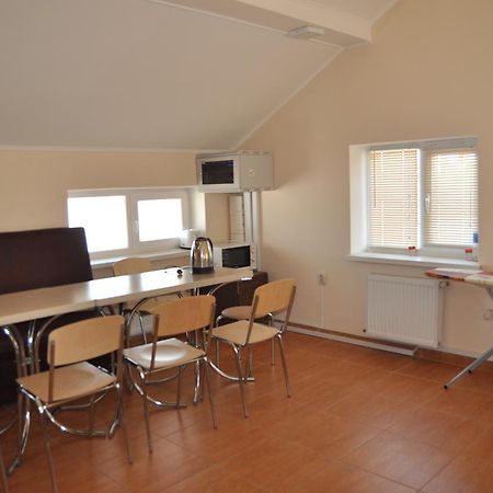 Hostel Stozhary Τερνόπιλ Εξωτερικό φωτογραφία