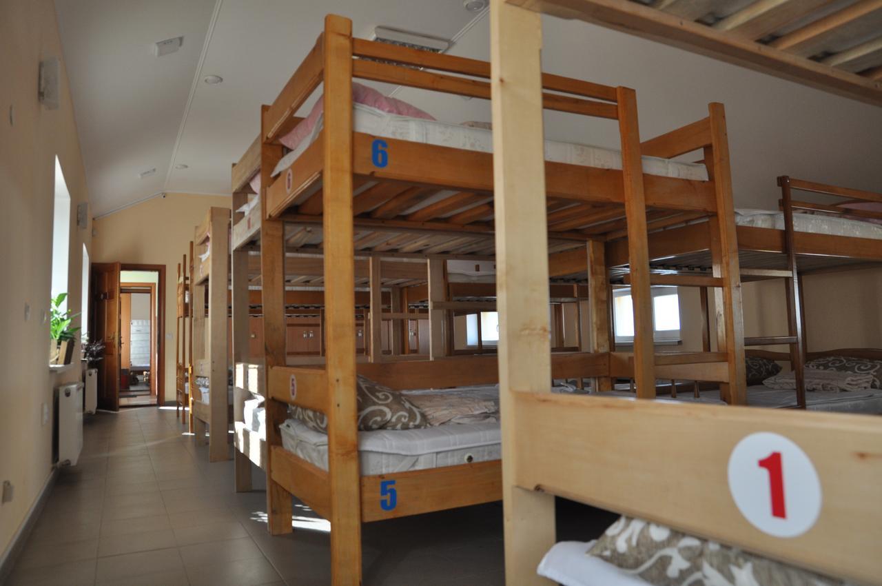 Hostel Stozhary Τερνόπιλ Εξωτερικό φωτογραφία