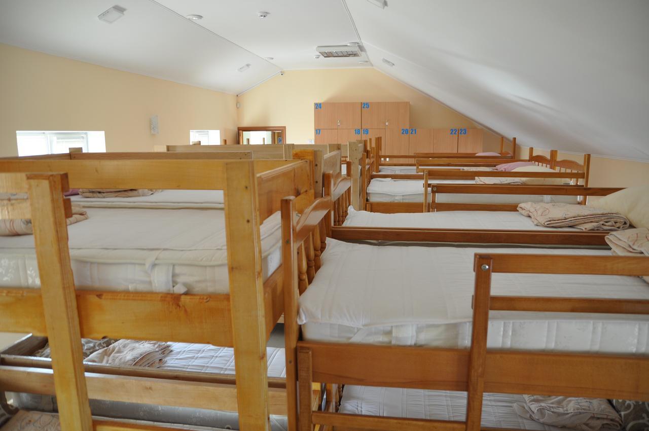 Hostel Stozhary Τερνόπιλ Εξωτερικό φωτογραφία